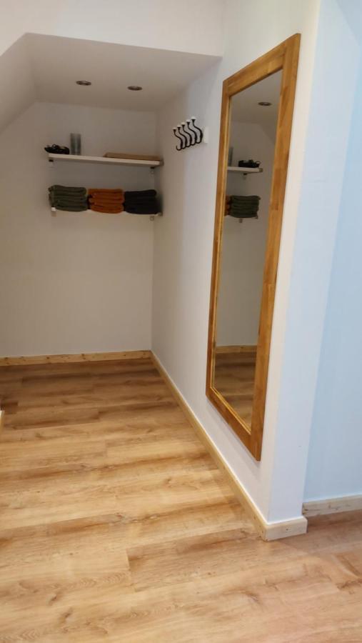Kleine In Apartment *